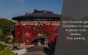 Citadel Inn Готель